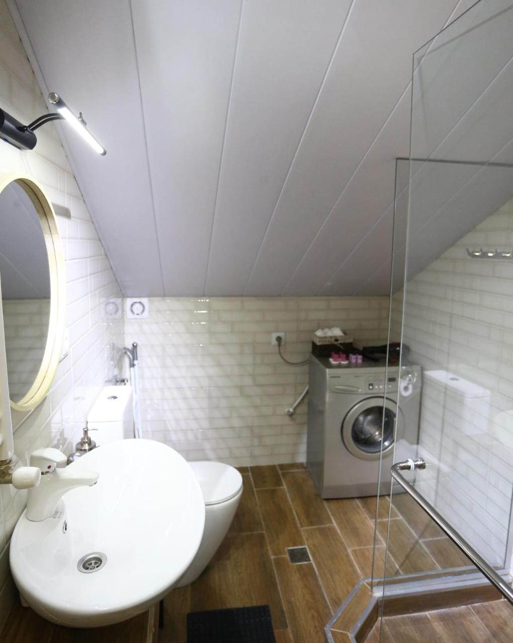 Apartament Tiflis Hut Zewnętrze zdjęcie